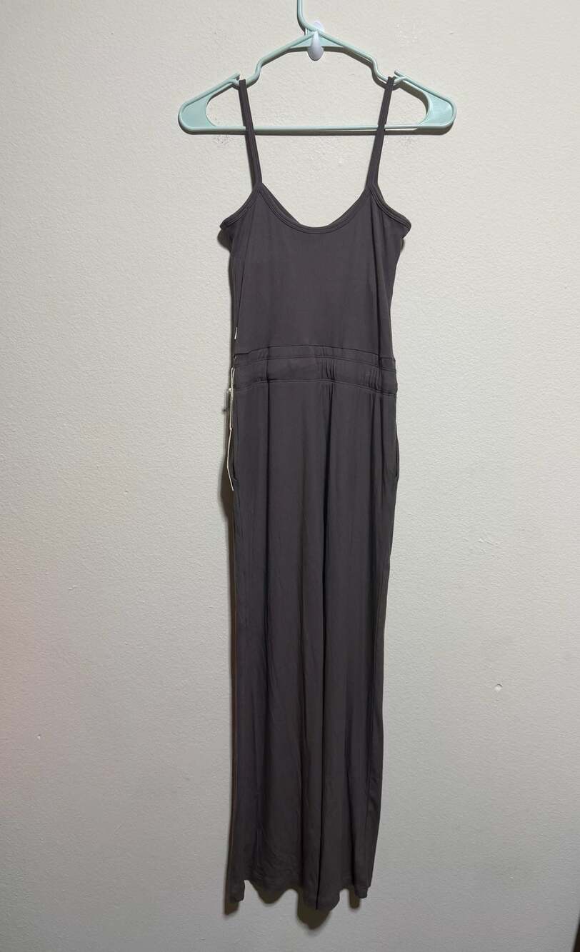Vuori Womens Pose Henley Jumpsuit in Chocolate, Size XS - Picture 4 of 4